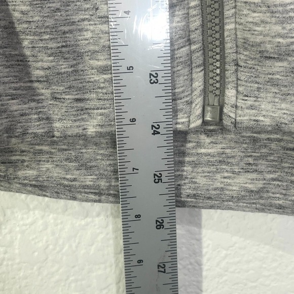 Athleta Stronger Vest‎ Womens Medium Gray Spacedye Stretch Workout Gym Training - Picture 12 of 13